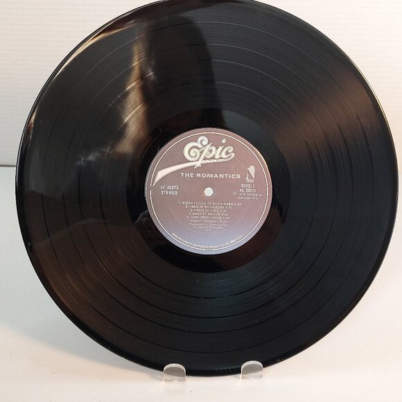 The Romantics ~ Self Titled (Vinyl LP, 1979) - Picture 2 of 4